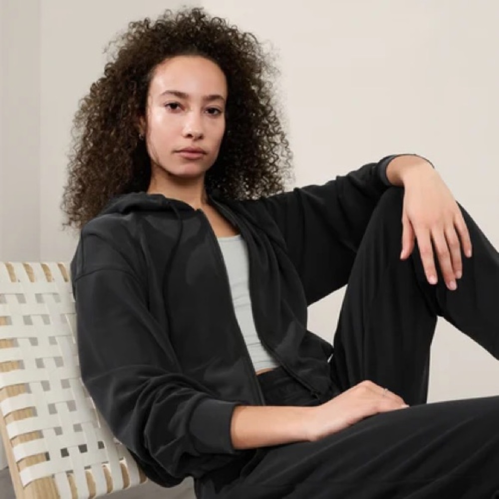 NWT Athleta Seasoft Charcoal Zip-Up Hoodie